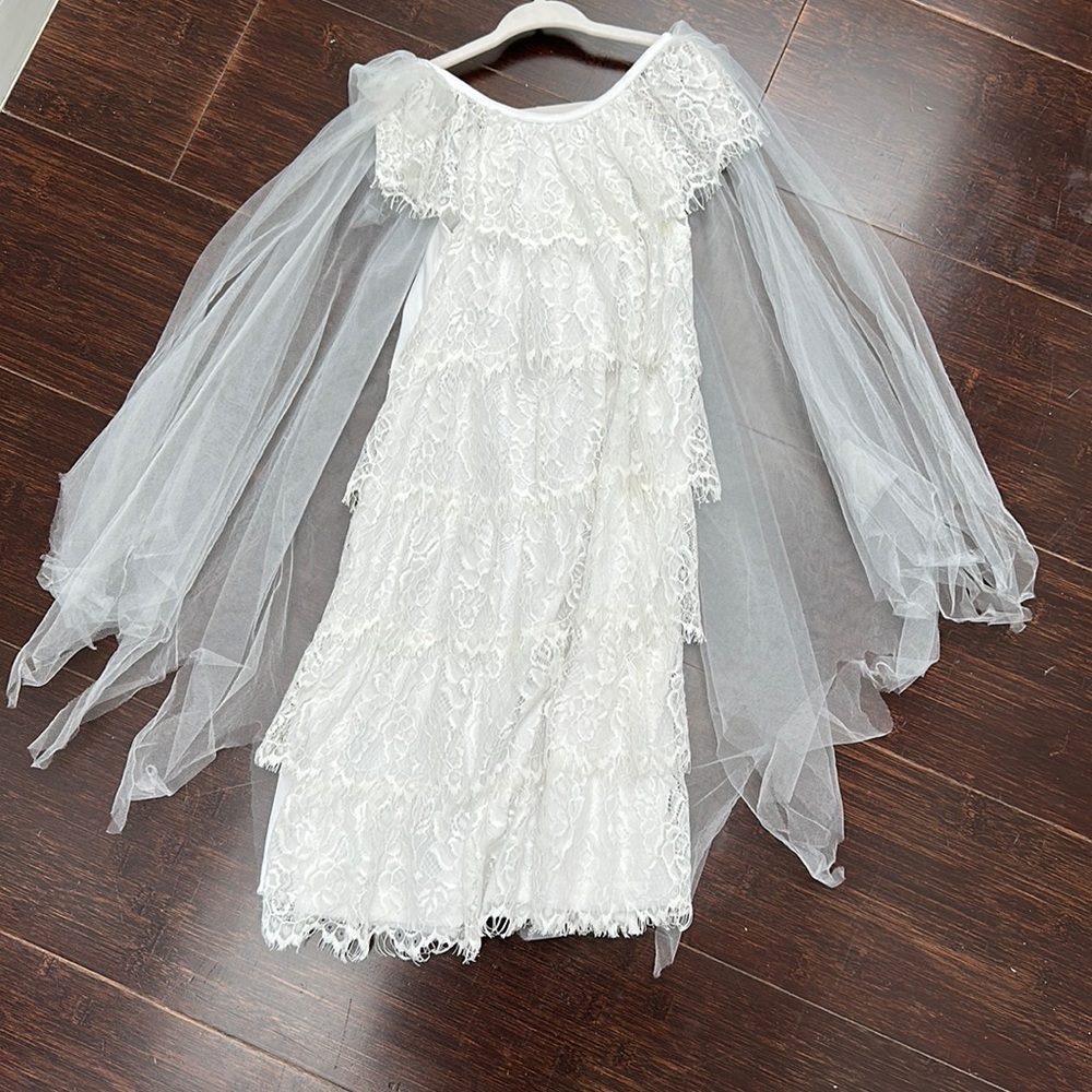 Pottery Barn bride of Frankenstein child costume in size 3